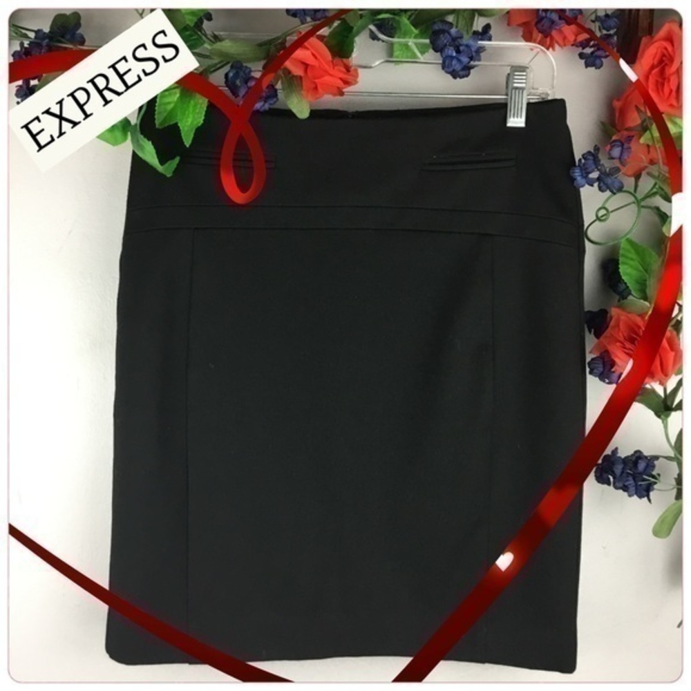 LIKE NEW❤️EXPRESS Stretchy Lined Mini Skirt Size 0